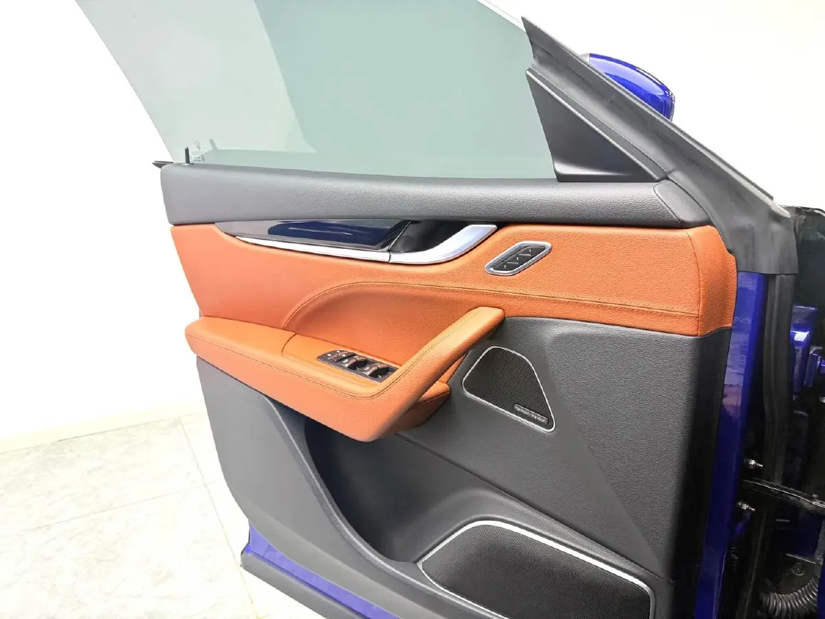 2018 Jaguar XJ 3.0T 340HP V6 8AT,autocango,china used car exporter,china ev exporter,chinese used car exporter,chinese used ev exporter