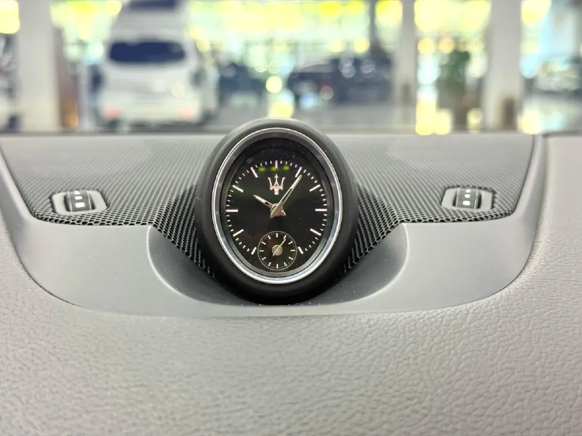 2018 Jaguar XJ 3.0T 340HP V6 8AT,autocango,china used car exporter,china ev exporter,chinese used car exporter,chinese used ev exporter