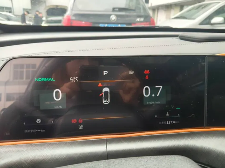 2022 ChangAn UNI-T 1.5T 188HP L4 7DCT,autocango,china used car exporter,china ev exporter,chinese used car exporter,chinese used ev exporter