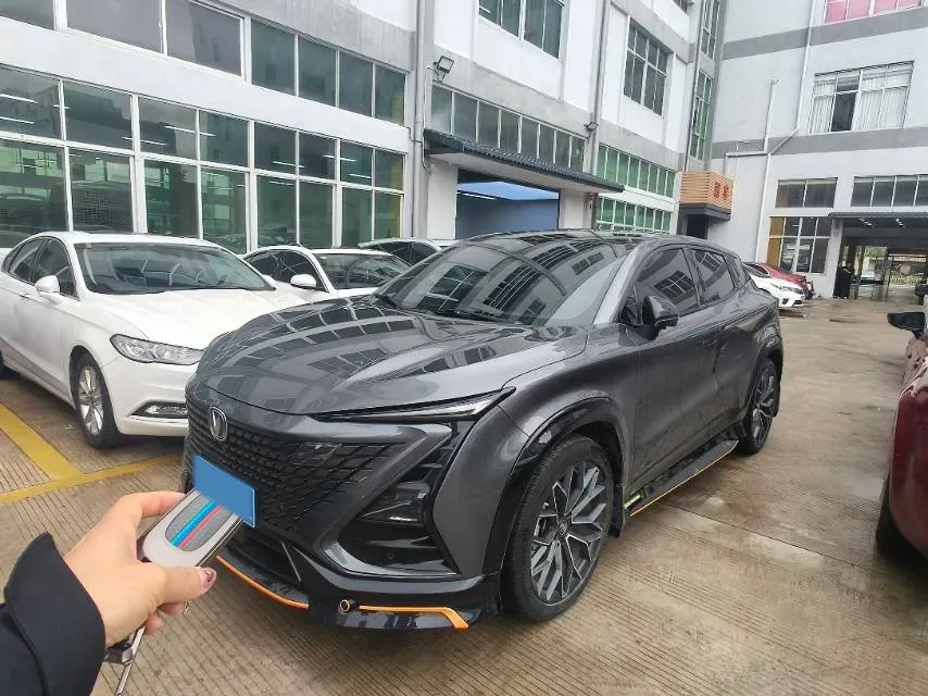 2022 ChangAn UNI-T 1.5T 188HP L4 7DCT,autocango,china used car exporter,china ev exporter,chinese used car exporter,chinese used ev exporter