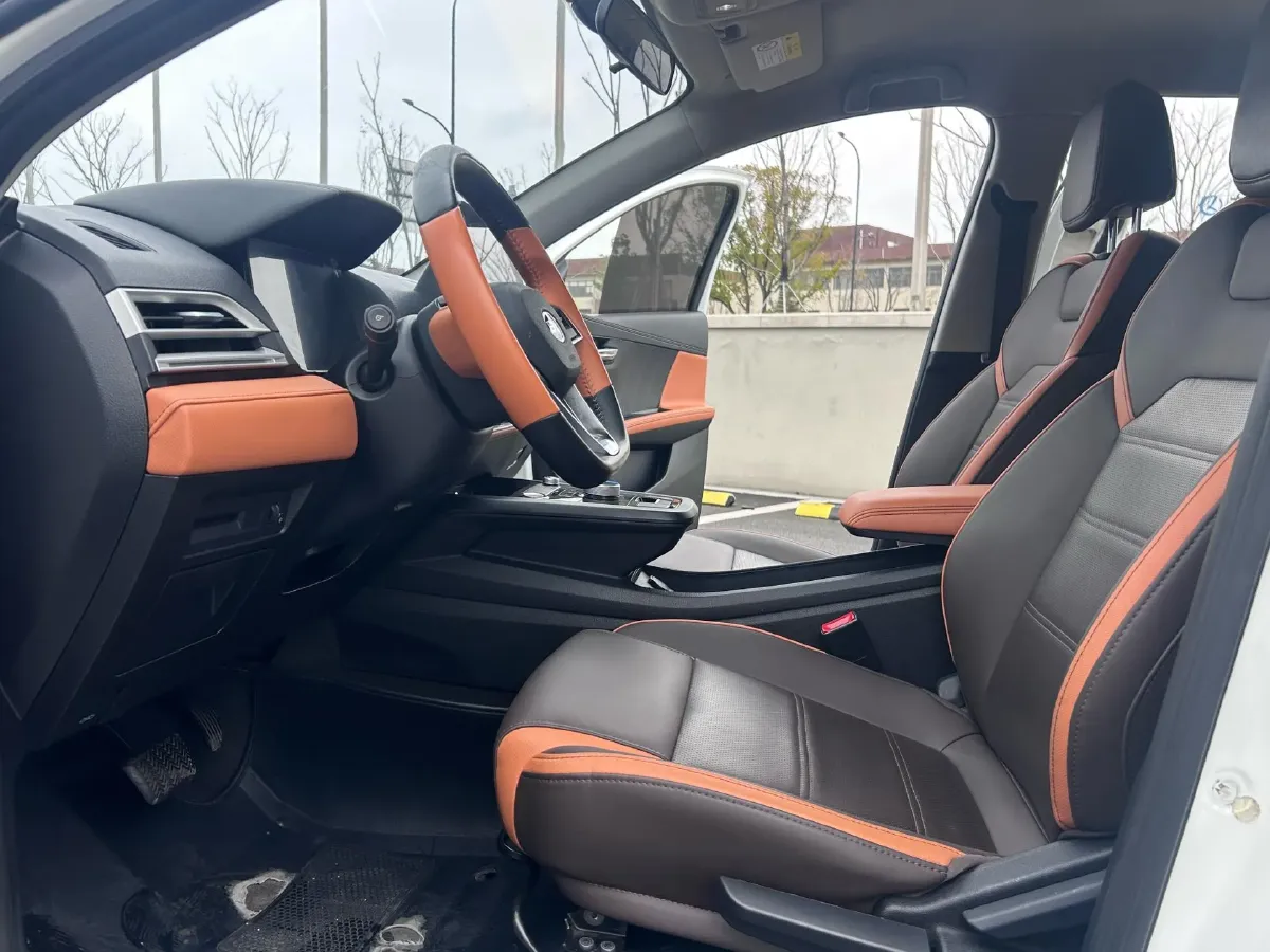 2021 Geely Azkarra 1.8T 184HP L4 7DCT,autocango,china used car exporter,china ev exporter,chinese used car exporter,chinese used ev exporter