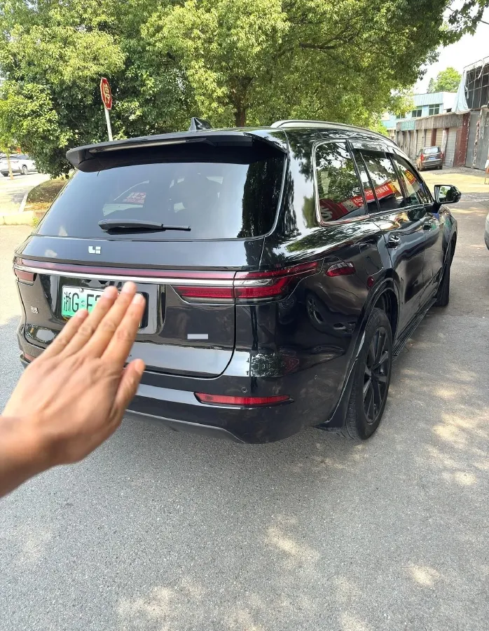 2021 Li ONE Range Extended 131HP REEV 40.5KWH,autocango,china used car exporter,china ev exporter,chinese used car exporter,chinese used ev exporter