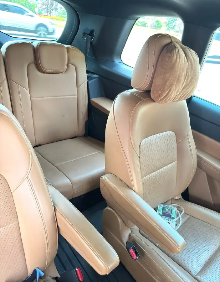 2021 Li ONE Range Extended 131HP REEV 40.5KWH,autocango,china used car exporter,china ev exporter,chinese used car exporter,chinese used ev exporter