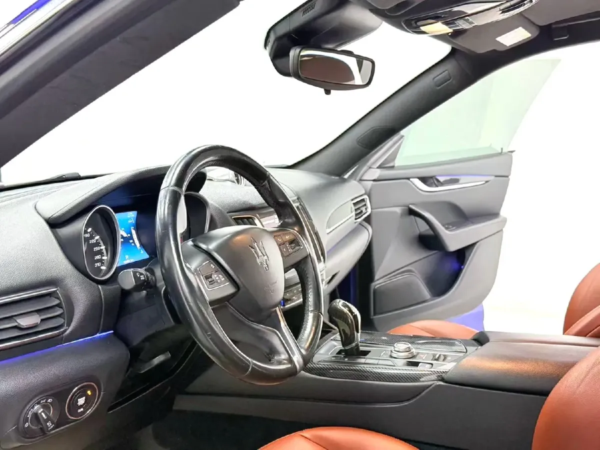 2018 Jaguar XJ 3.0T 340HP V6 8AT,autocango,china used car exporter,china ev exporter,chinese used car exporter,chinese used ev exporter