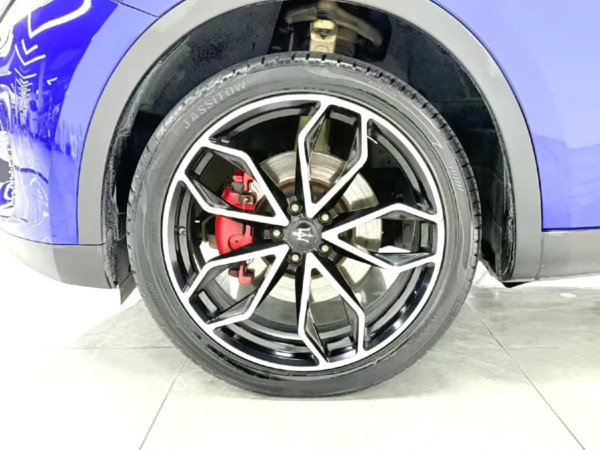 2018 Jaguar XJ 3.0T 340HP V6 8AT,autocango,china used car exporter,china ev exporter,chinese used car exporter,chinese used ev exporter