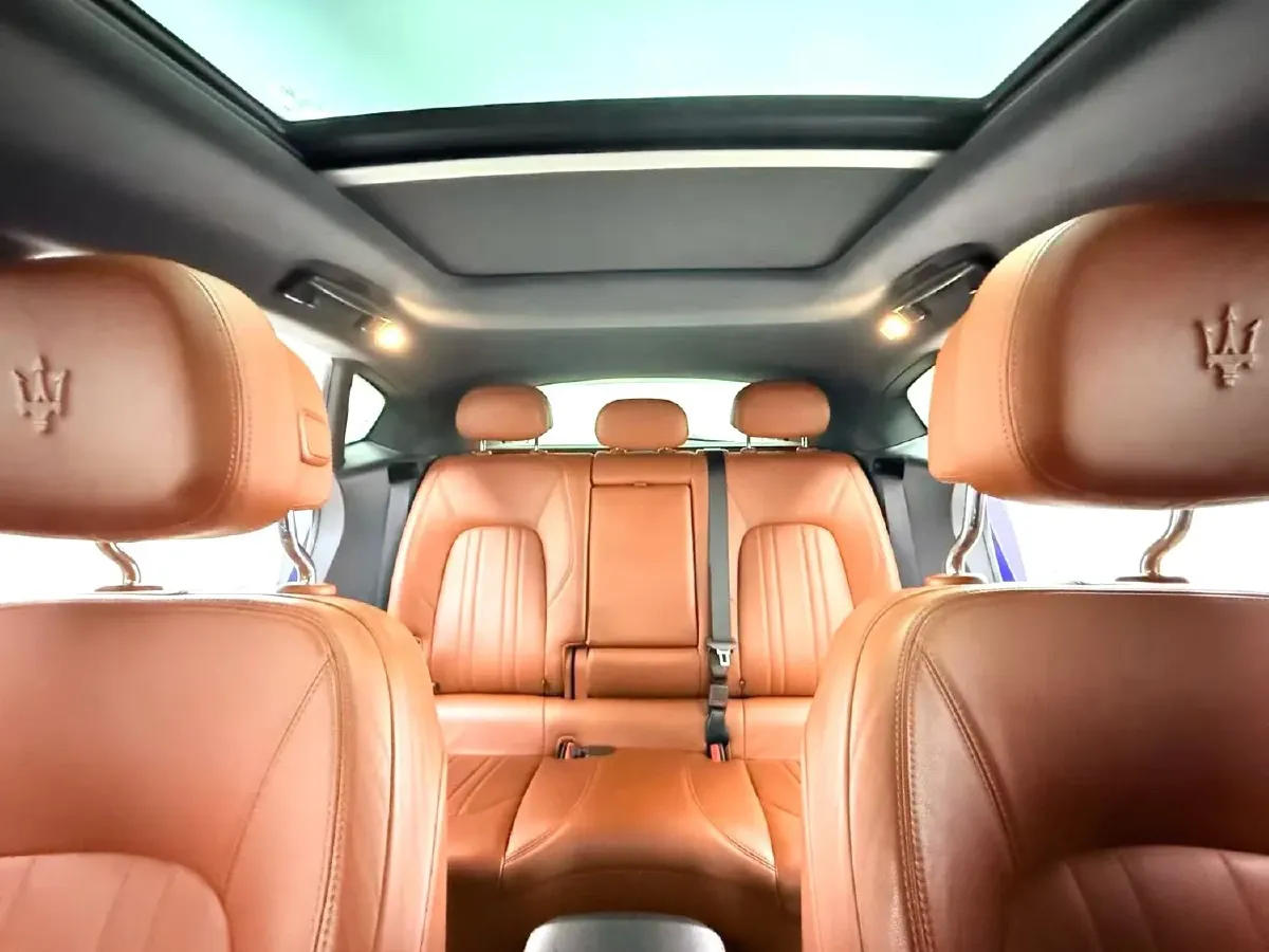 2018 Jaguar XJ 3.0T 340HP V6 8AT,autocango,china used car exporter,china ev exporter,chinese used car exporter,chinese used ev exporter