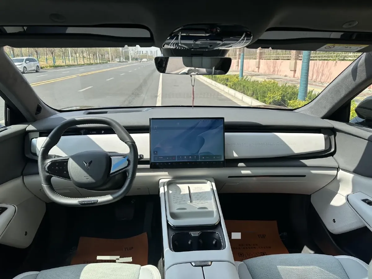 2024 Voyah ZhiYin BEV 79KWH,autocango,china used car exporter,china ev exporter,chinese used car exporter,chinese used ev exporter