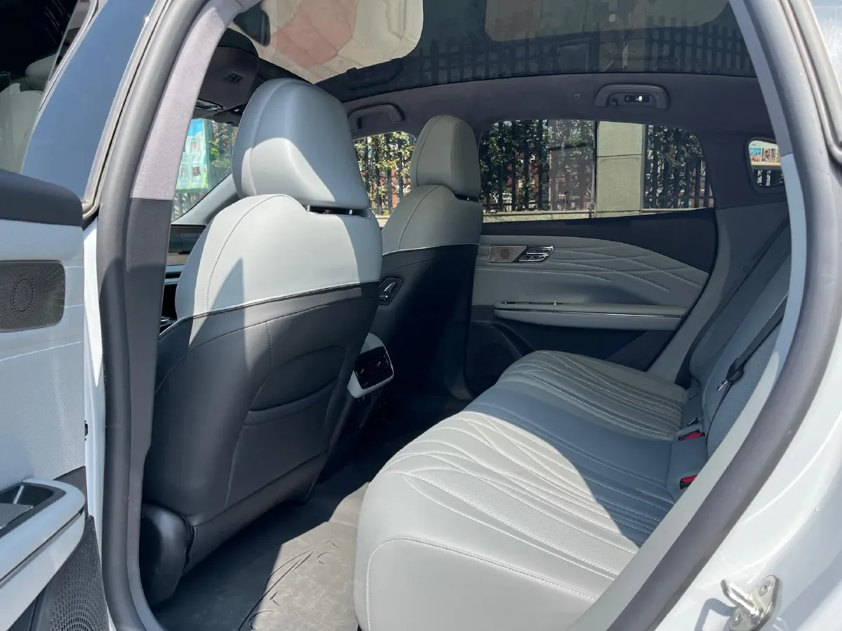 2025 MAXUS InterstellarX 2.5T 224HP L4 8AT,autocango,china used car exporter,china ev exporter,chinese used car exporter,chinese used ev exporter