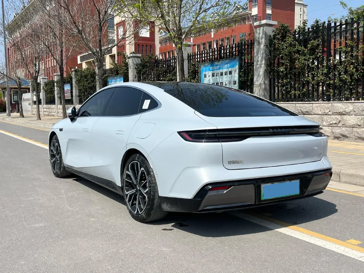 2025 MAXUS InterstellarX 2.5T 224HP L4 8AT,autocango,china used car exporter,china ev exporter,chinese used car exporter,chinese used ev exporter