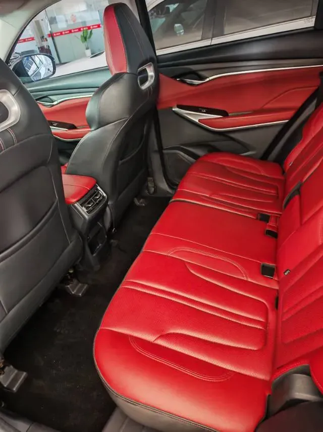 2020 ChangAn CS75 Plus 2.0T 233HP L4 8AT,autocango,china used car exporter,china ev exporter,chinese used car exporter,chinese used ev exporter