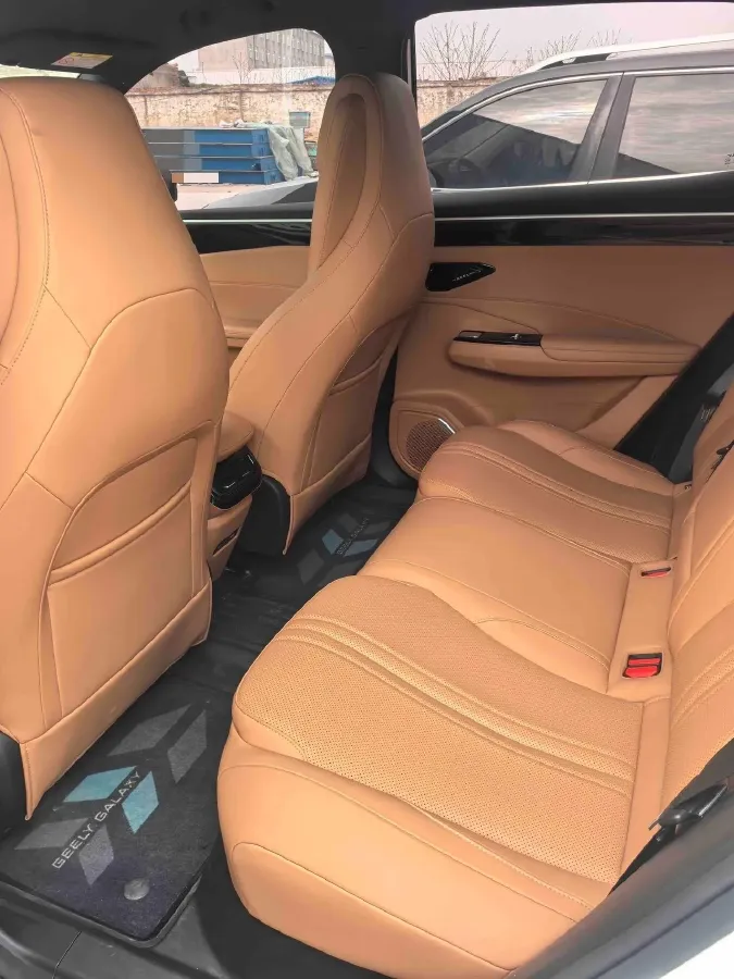 2025 Geely Galaxy L7 1.5L 112HP L4 1DHT PHEV 18.4KWH,autocango,china used car exporter,china ev exporter,chinese used car exporter,chinese used ev exporter