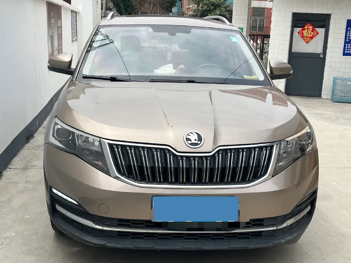 2020 Skoda Kamiq 1.5L 112HP L4 6AT,autocango,china used car exporter,china ev exporter,chinese used car exporter,chinese used ev exporter