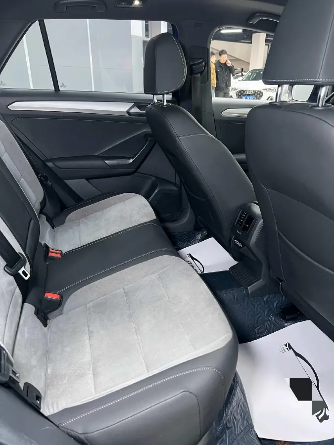 2021 Volkswagen T-Roc 1.4T 150HP L4 7DCT,autocango,china used car exporter,china ev exporter,chinese used car exporter,chinese used ev exporter