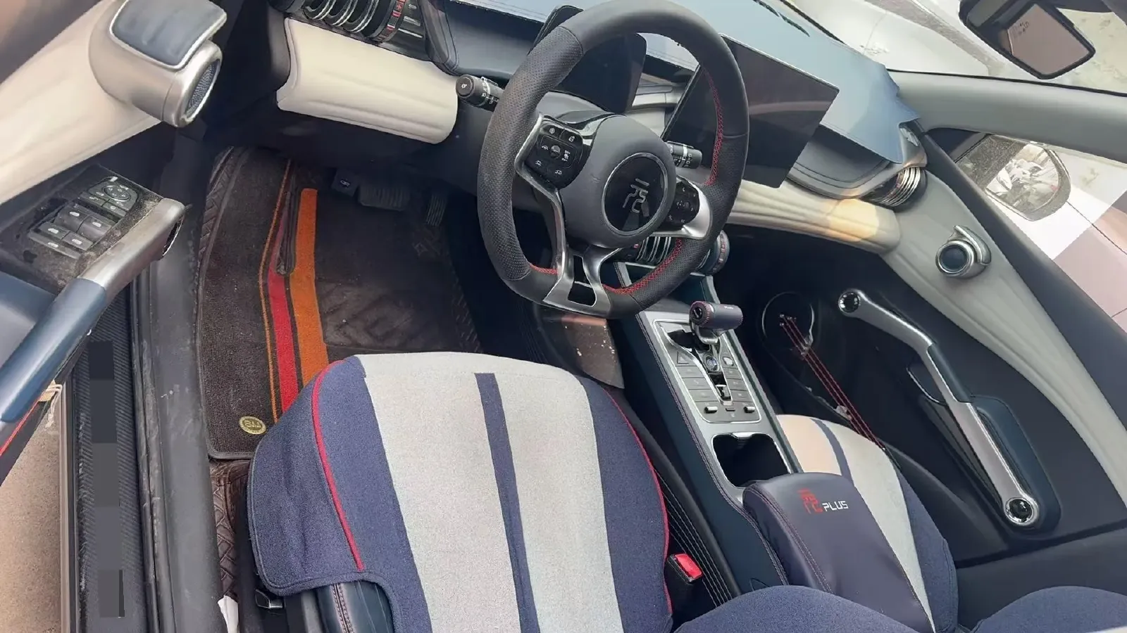 2022 Hycan Z03 BEV 64.23KWH,autocango,china used car exporter,china ev exporter,chinese used car exporter,chinese used ev exporter