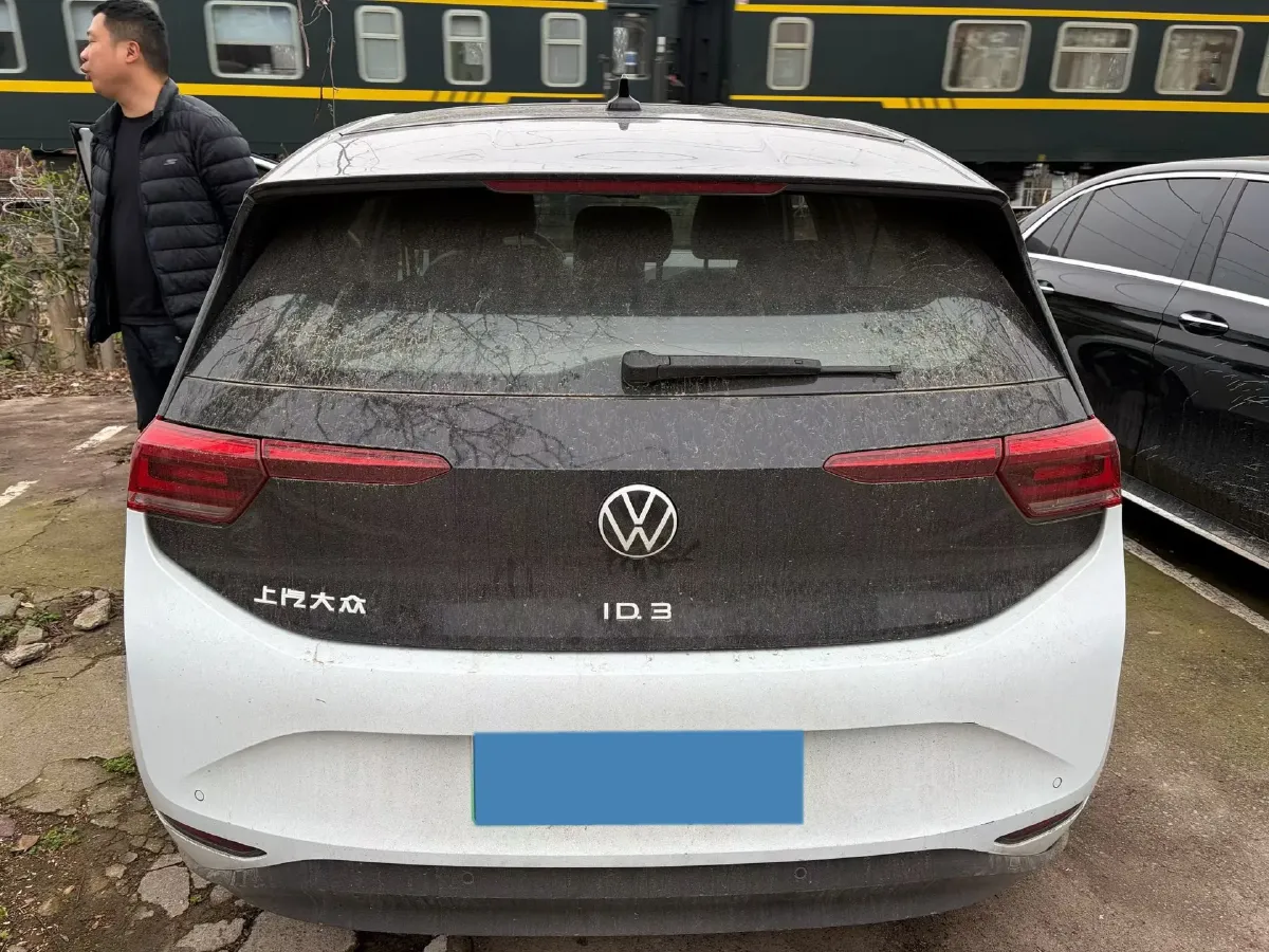2023 Volkswagen ID.3 BEV 52.8KWH,autocango,china used car exporter,china ev exporter,chinese used car exporter,chinese used ev exporter