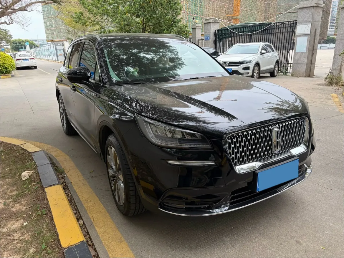 2022 Lincoln Corsair 2.0T 245HP L4 8AT,autocango,china used car exporter,china ev exporter,chinese used car exporter,chinese used ev exporter