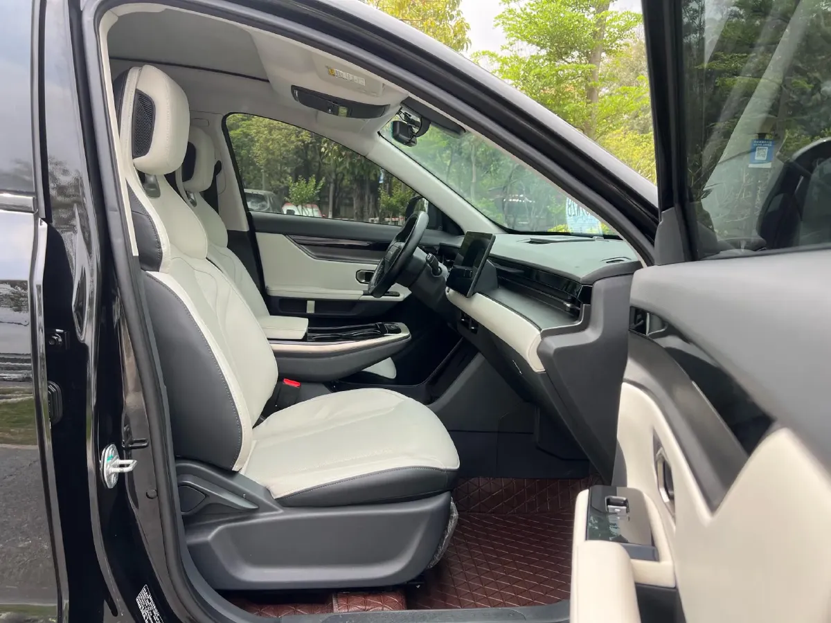 2022 Jetour DASHING 1.6T 197HP L4 7DCT,autocango,china used car exporter,china ev exporter,chinese used car exporter,chinese used ev exporter