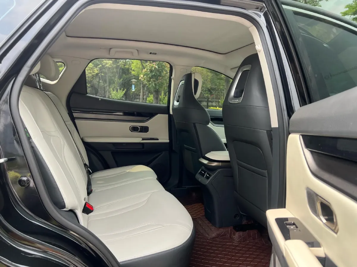 2022 Jetour DASHING 1.6T 197HP L4 7DCT,autocango,china used car exporter,china ev exporter,chinese used car exporter,chinese used ev exporter