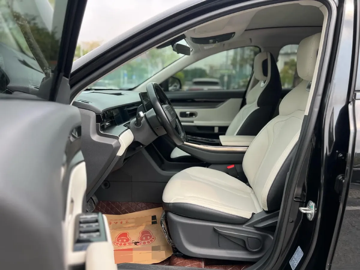 2022 Jetour DASHING 1.6T 197HP L4 7DCT,autocango,china used car exporter,china ev exporter,chinese used car exporter,chinese used ev exporter