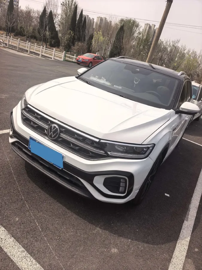 2025 Volkswagen T-Roc 1.5T 160HP L4 7DCT,autocango,china used car exporter,china ev exporter,chinese used car exporter,chinese used ev exporter