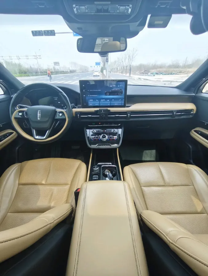 2021 Lincoln Corsair 2.0T 245HP L4 8AT,autocango,china used car exporter,china ev exporter,chinese used car exporter,chinese used ev exporter