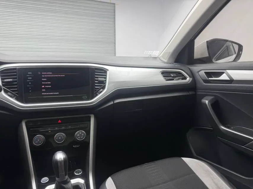 2022 Volkswagen T-Roc 1.4T 150HP L4 7DCT,autocango,china used car exporter,china ev exporter,chinese used car exporter,chinese used ev exporter