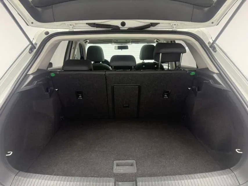 2022 Volkswagen T-Roc 1.4T 150HP L4 7DCT,autocango,china used car exporter,china ev exporter,chinese used car exporter,chinese used ev exporter