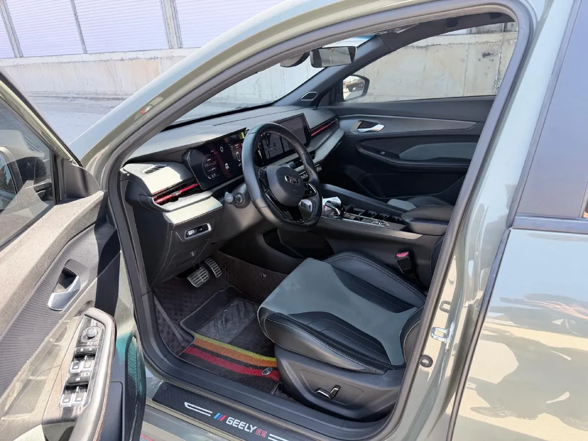 2022 Geely Binray 1.5T 181HP L4 7DCT,autocango,china used car exporter,china ev exporter,chinese used car exporter,chinese used ev exporter