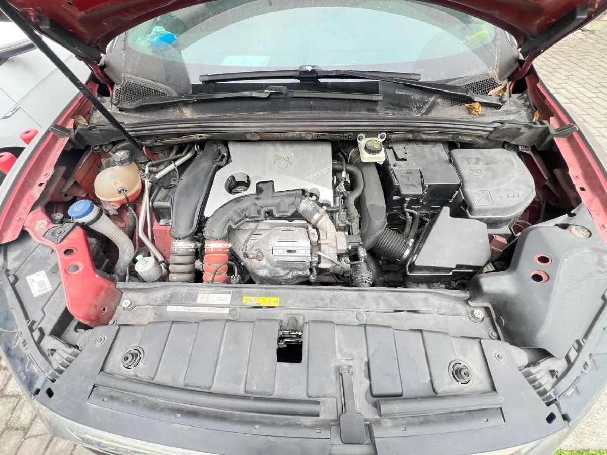 2014 DS 6 1.6T 167HP L4 6AT,autocango,china used car exporter,china ev exporter,chinese used car exporter,chinese used ev exporter