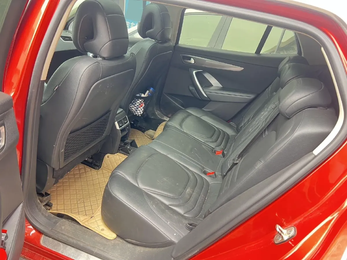 2014 DS 6 1.6T 167HP L4 6AT,autocango,china used car exporter,china ev exporter,chinese used car exporter,chinese used ev exporter