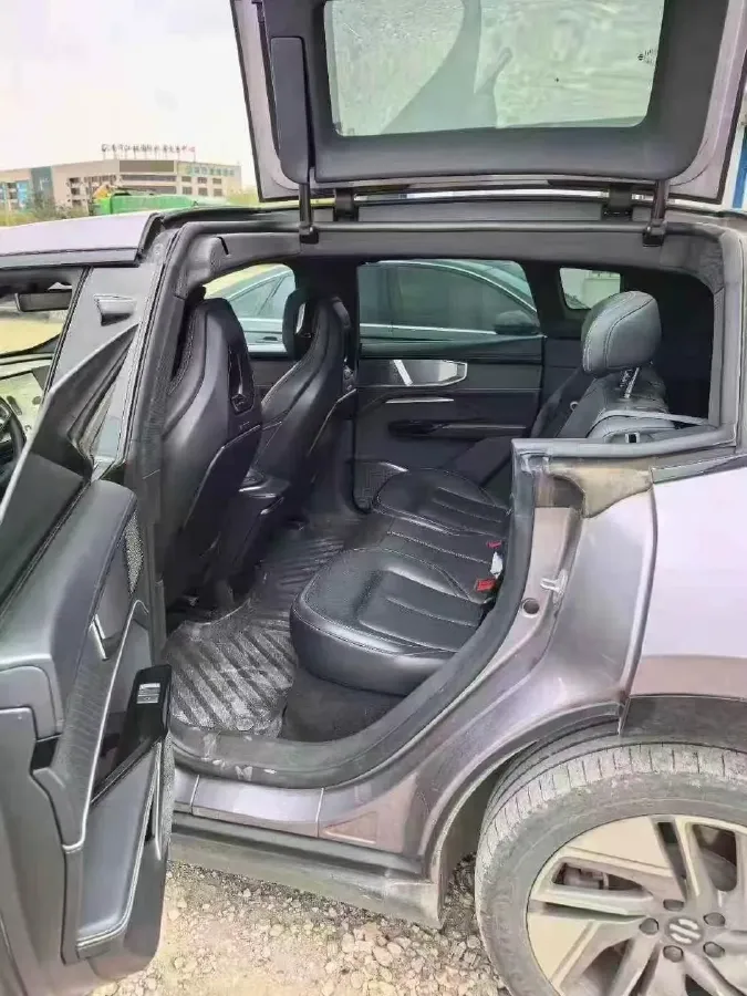 2023 HiPhi Y BEV 76.6KWH,autocango,china used car exporter,china ev exporter,chinese used car exporter,chinese used ev exporter