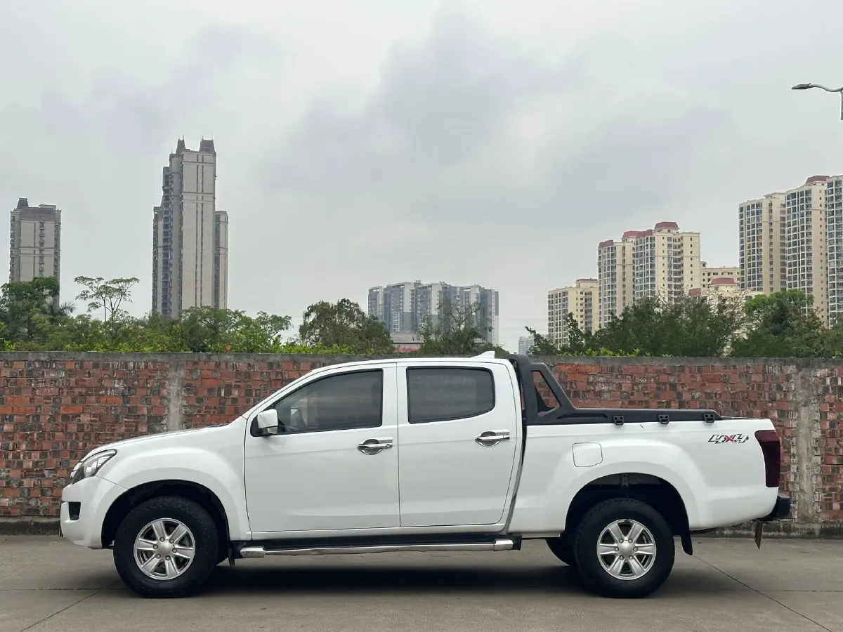 2020 Isuzu LingTuo 2.5T 150HP L4 6AT,autocango,china used car exporter,china ev exporter,chinese used car exporter,chinese used ev exporter