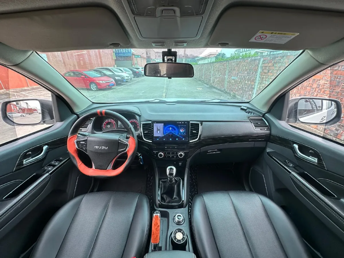 2020 Isuzu LingTuo 2.5T 150HP L4 6AT,autocango,china used car exporter,china ev exporter,chinese used car exporter,chinese used ev exporter