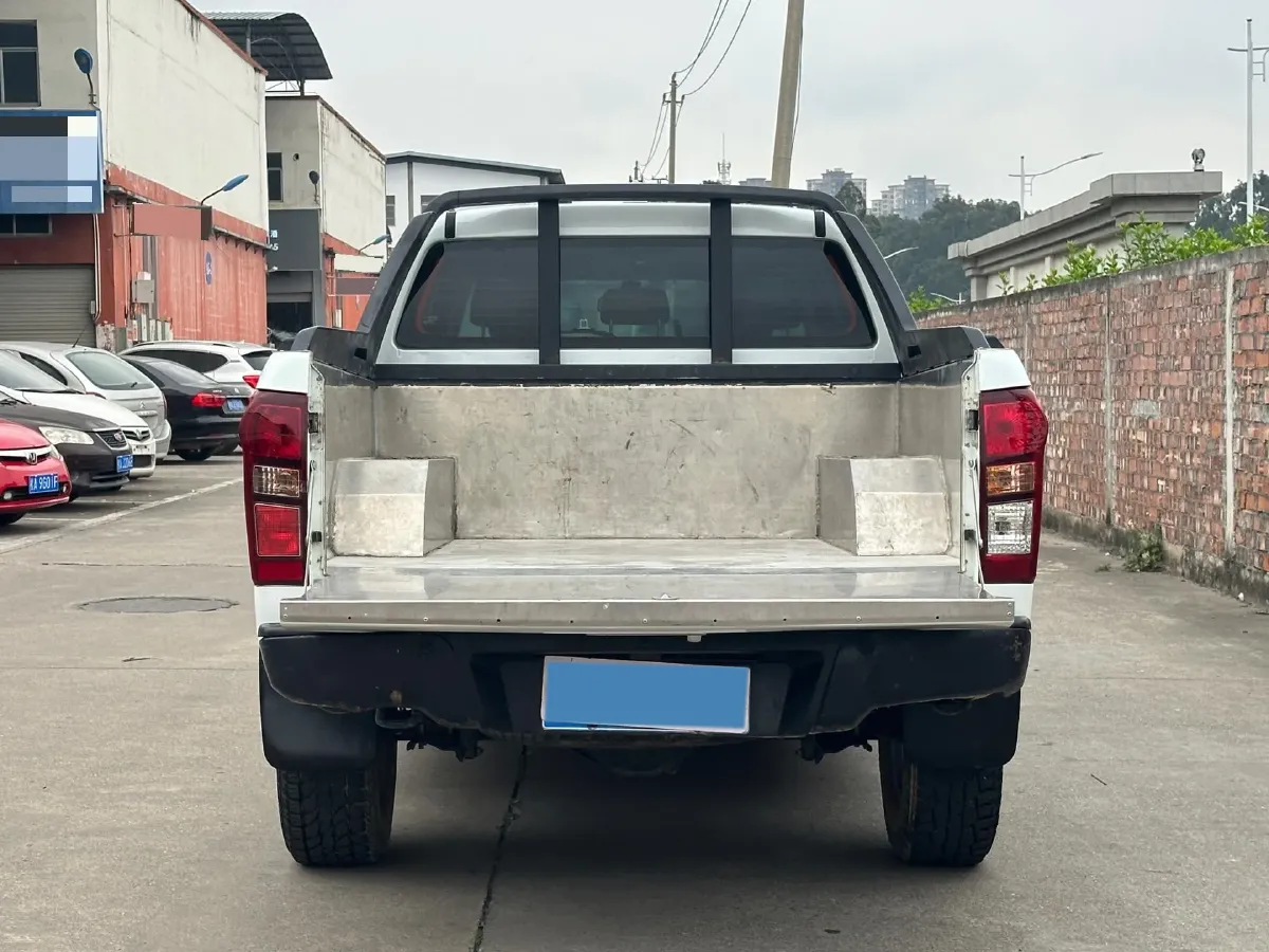 2020 Isuzu LingTuo 2.5T 150HP L4 6AT,autocango,china used car exporter,china ev exporter,chinese used car exporter,chinese used ev exporter