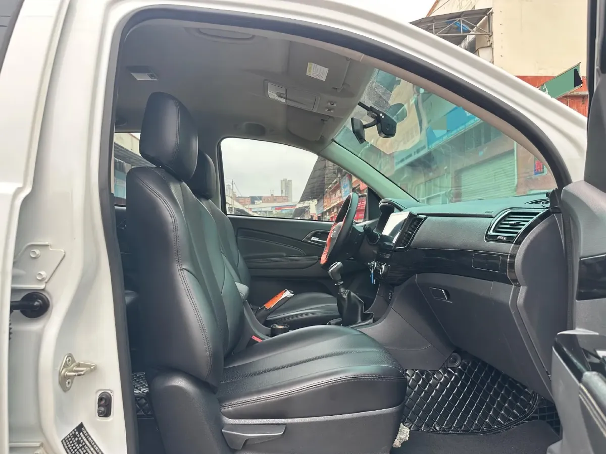 2020 Isuzu LingTuo 2.5T 150HP L4 6AT,autocango,china used car exporter,china ev exporter,chinese used car exporter,chinese used ev exporter