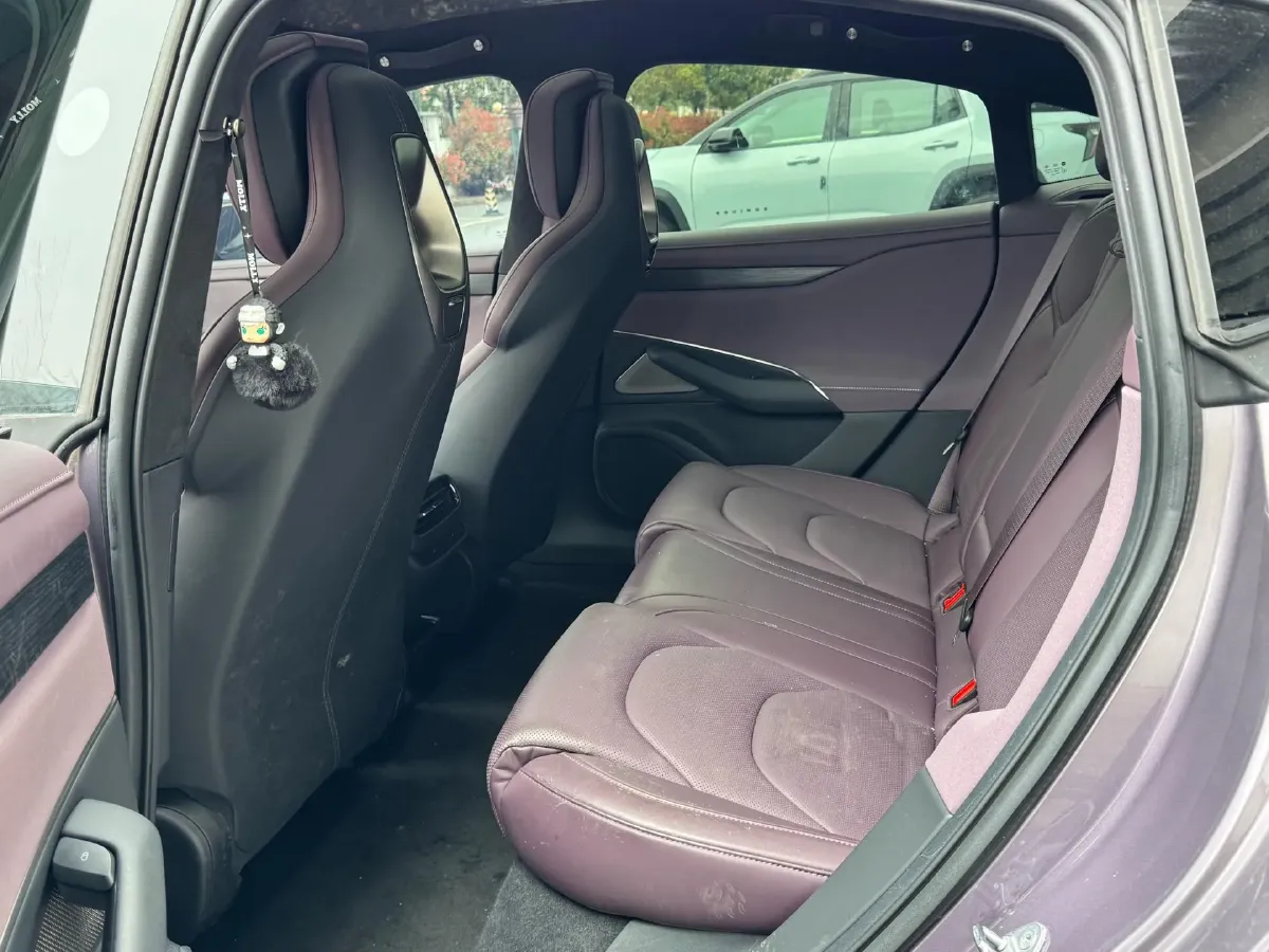 2024 MI SU7 BEV 101KWH,autocango,china used car exporter,china ev exporter,chinese used car exporter,chinese used ev exporter