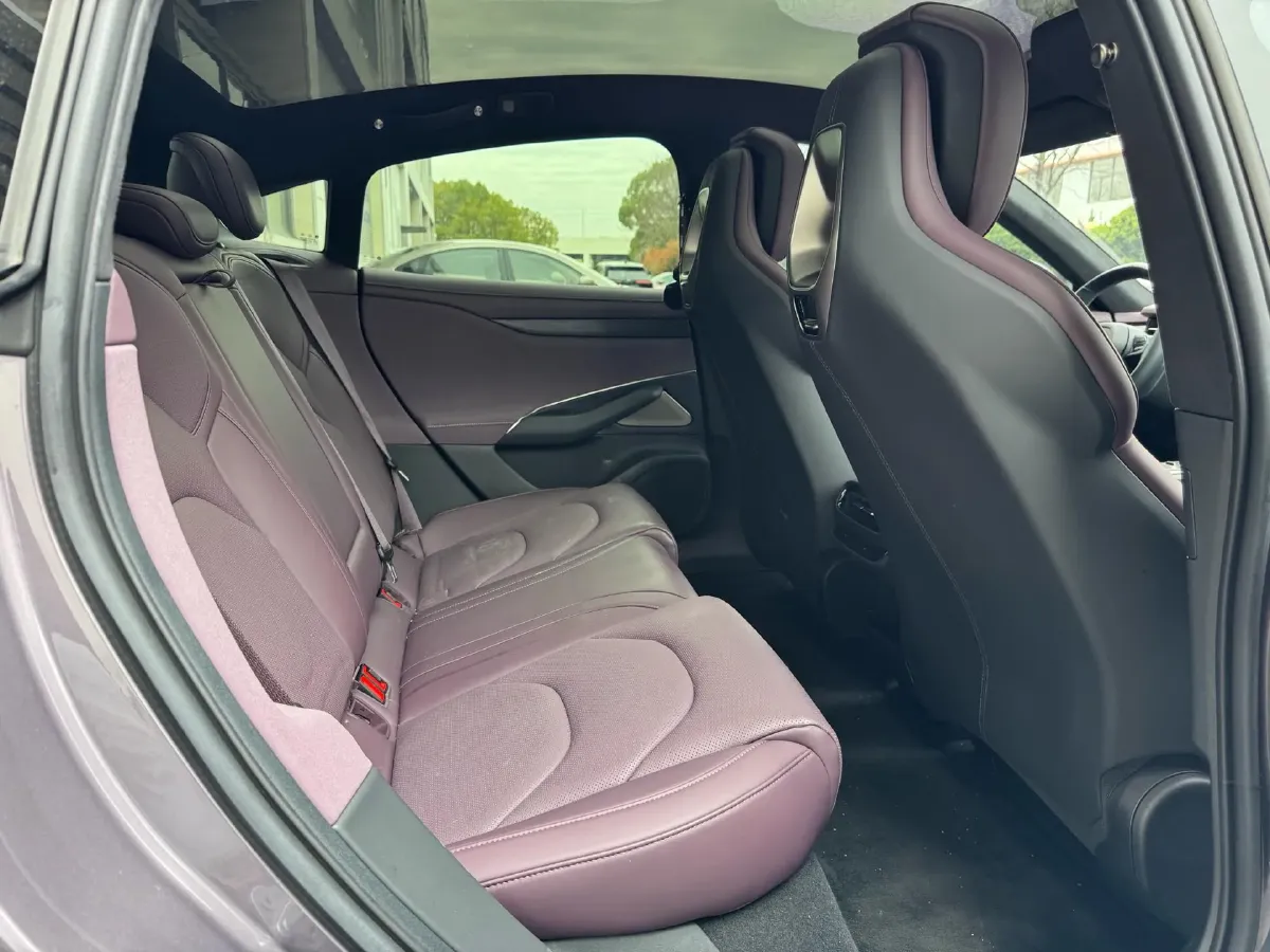 2024 MI SU7 BEV 101KWH,autocango,china used car exporter,china ev exporter,chinese used car exporter,chinese used ev exporter