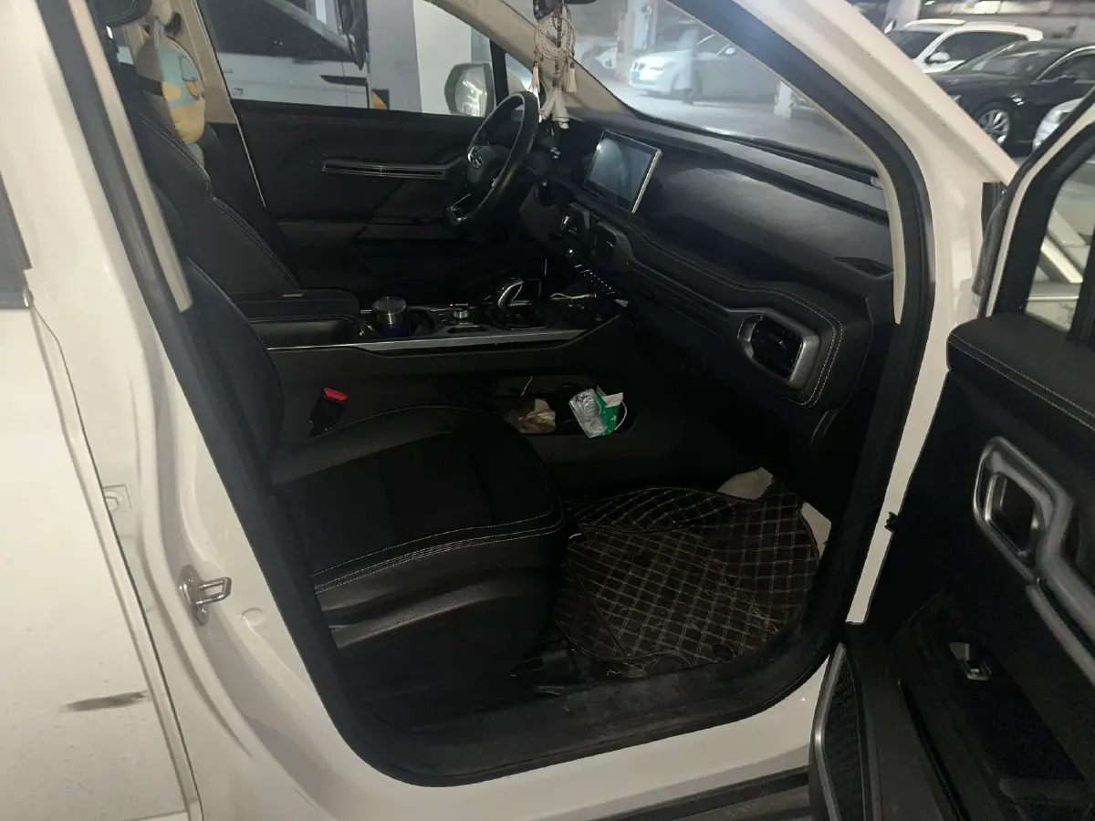 2020 Geely Okavango 1.8T 184HP L4 7DCT,autocango,china used car exporter,china ev exporter,chinese used car exporter,chinese used ev exporter