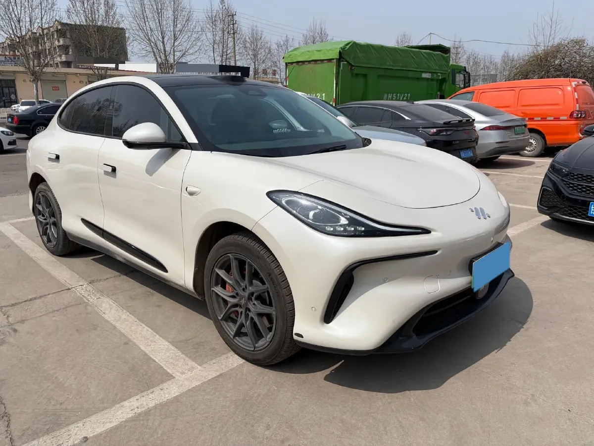 2023 IM LS6 BEV 71KWH,autocango,china used car exporter,china ev exporter,chinese used car exporter,chinese used ev exporter