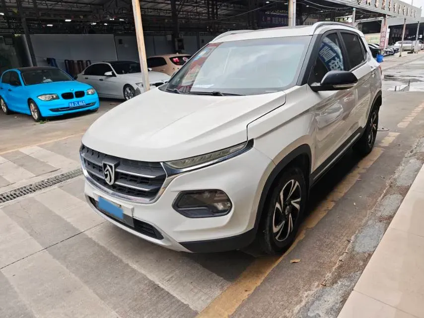 2017 HaiMa S5 Young Edition 1.6L 122HP L4 5MT,autocango,china used car exporter,china ev exporter,chinese used car exporter,chinese used ev exporter