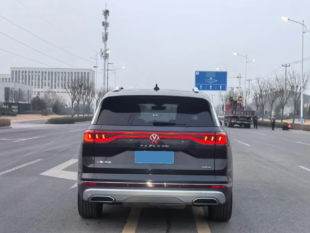 2022 Volkswagen Talagon 2.5T 299HP V6 7DCT,autocango,china used car exporter,china ev exporter,chinese used car exporter,chinese used ev exporter