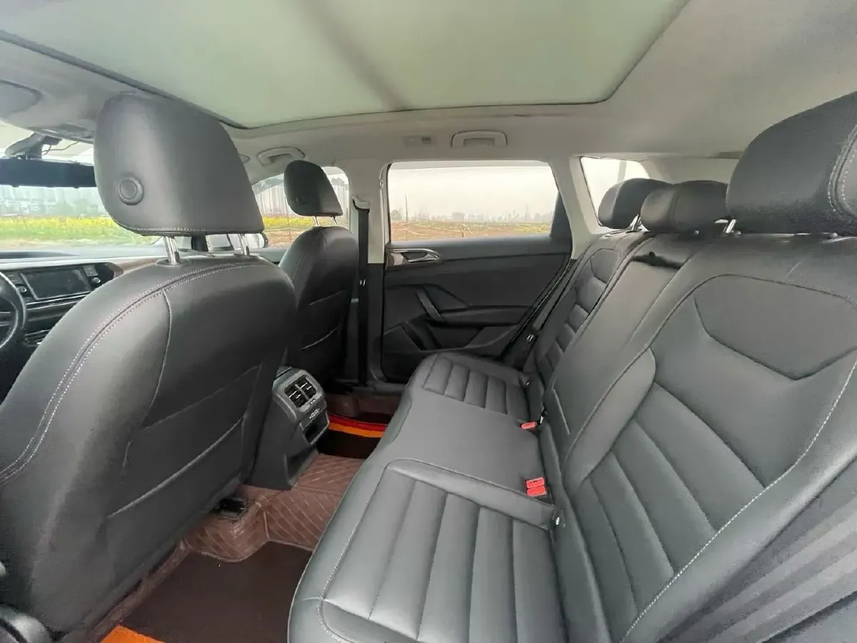 2019 MINI MINI 1.5T 102HP L3 7DCT,autocango,china used car exporter,china ev exporter,chinese used car exporter,chinese used ev exporter