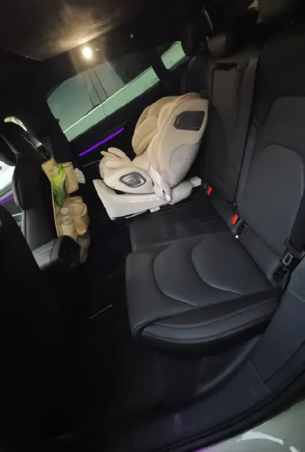 2024 MI SU7 BEV 73.6KWH,autocango,china used car exporter,china ev exporter,chinese used car exporter,chinese used ev exporter