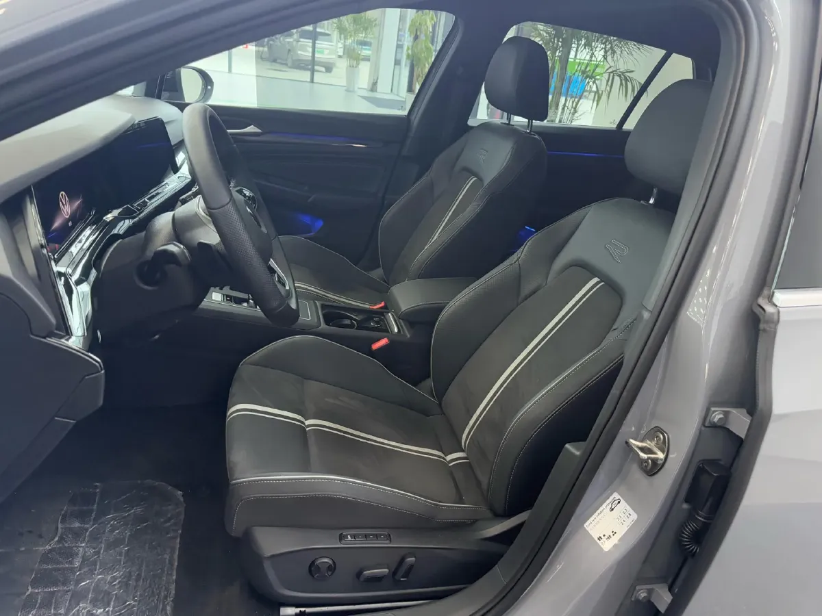 2023 Volkswagen Golf 1.4T 150HP L4 7DCT,autocango,china used car exporter,china ev exporter,chinese used car exporter,chinese used ev exporter