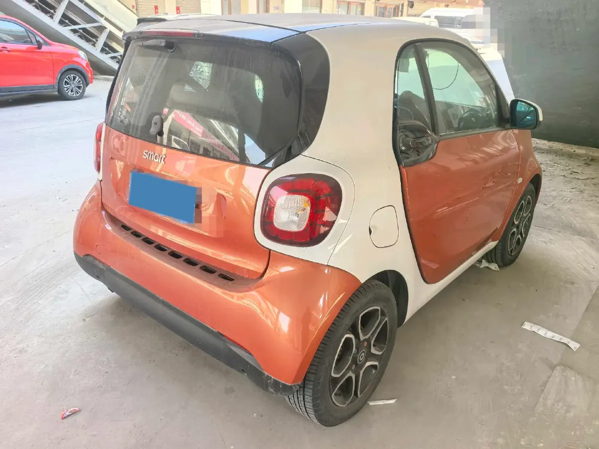 2017 Smart smart fortwo 1.0L 71HP L3 6DCT,autocango,china used car exporter,china ev exporter,chinese used car exporter,chinese used ev exporter