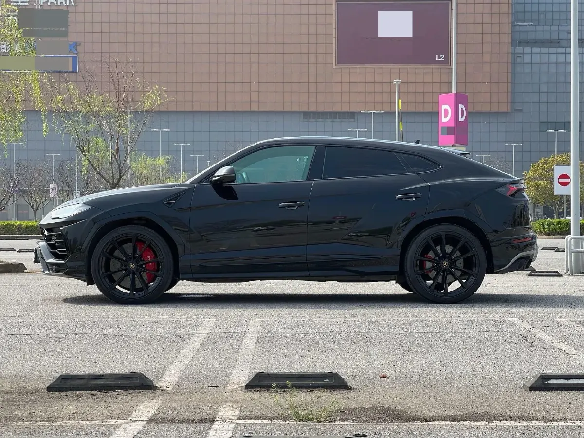 2021 Lamborghini Urus 4.0T 641HP V8 8AT,autocango,china used car exporter,china ev exporter,chinese used car exporter,chinese used ev exporter