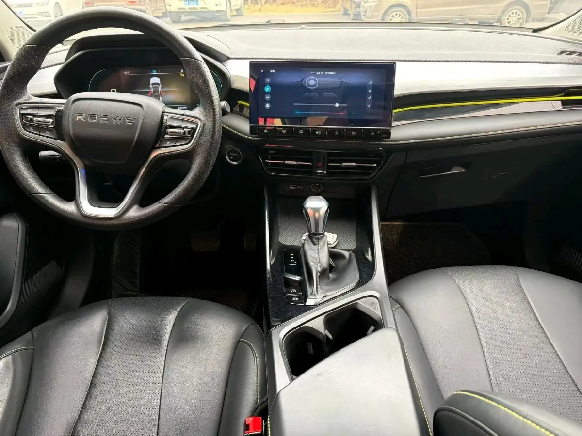 2021 Roewe i5 1.5L 120HP L4 CVT,autocango,china used car exporter,china ev exporter,chinese used car exporter,chinese used ev exporter