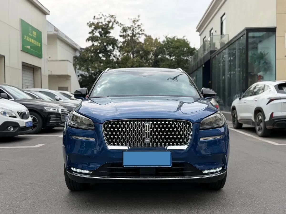 2022 Lincoln Corsair 2.0T 245HP L4 8AT,autocango,china used car exporter,china ev exporter,chinese used car exporter,chinese used ev exporter