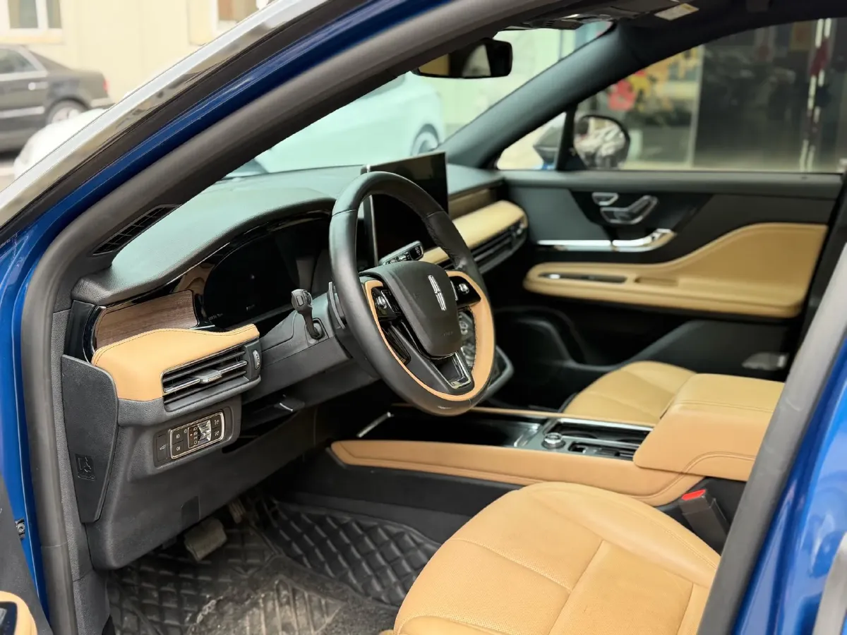 2022 Lincoln Corsair 2.0T 245HP L4 8AT,autocango,china used car exporter,china ev exporter,chinese used car exporter,chinese used ev exporter