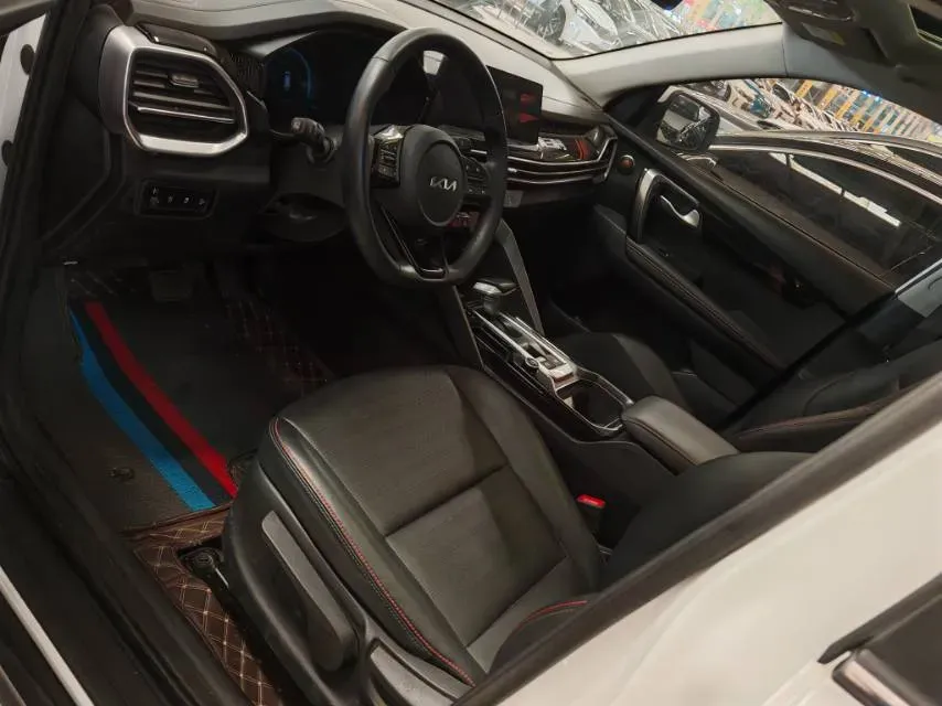 2021 Kia Sportage R 2.0L 161HP L4 6AT,autocango,china used car exporter,china ev exporter,chinese used car exporter,chinese used ev exporter